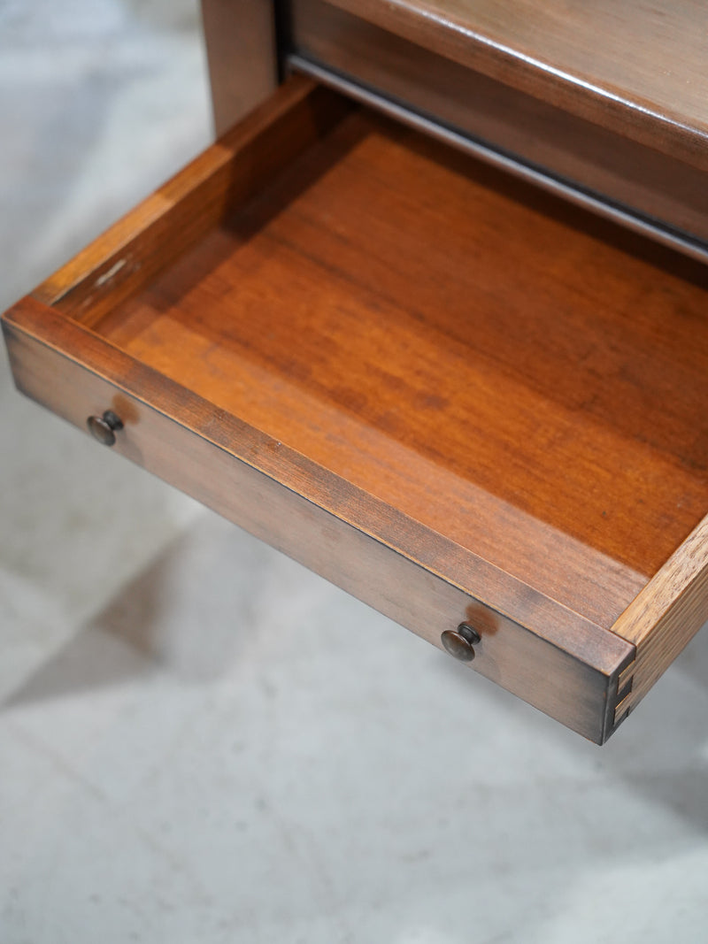 ウッドサイドテーブル<br> 大和店 - ヴィンテージ SHARK ATTACK