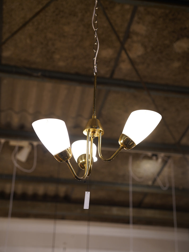 3灯 ガラス シャンデリア <br>大和店 - ヴィンテージ SHARK ATTACK