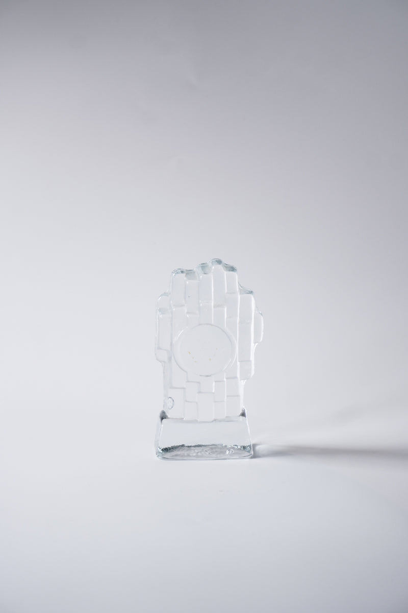 Lundgrens Gräfsnäs AB社<br>ガラス フィストオブジェ<br>Sweden<br>cerote antiques - ヴィンテージ SHARK ATTACK