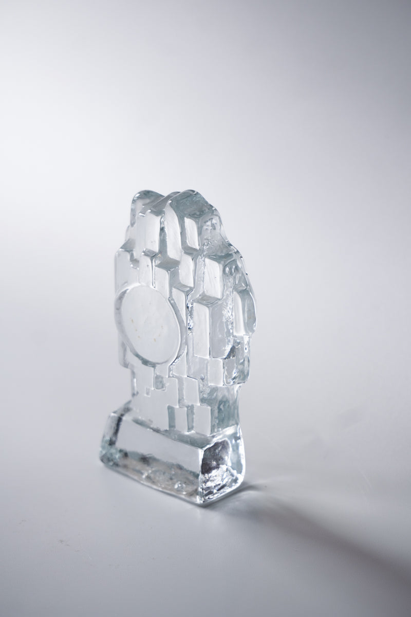 Lundgrens Gräfsnäs AB社<br>ガラス フィストオブジェ<br>Sweden<br>cerote antiques - ヴィンテージ SHARK ATTACK