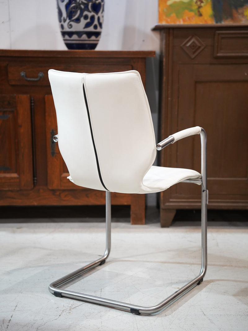 カンチレバーチェア<br> 大和店 - ヴィンテージ SHARK ATTACK