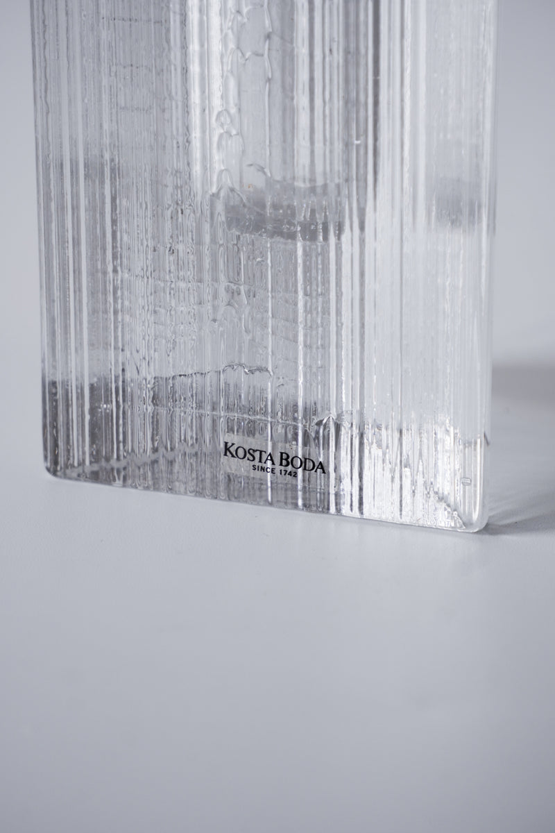 Kosta Boda社<br>ガラス フラワーベース<br>Sweden <br>bob's box - ヴィンテージ SHARK ATTACK