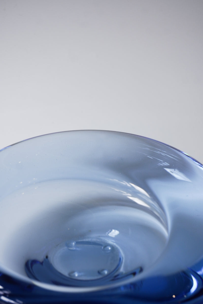 Holmegaard社 , Per Lütken<br>ガラストレイ<br>1960-70's , Denmark<br> cerote antiques - ヴィンテージ SHARK ATTACK