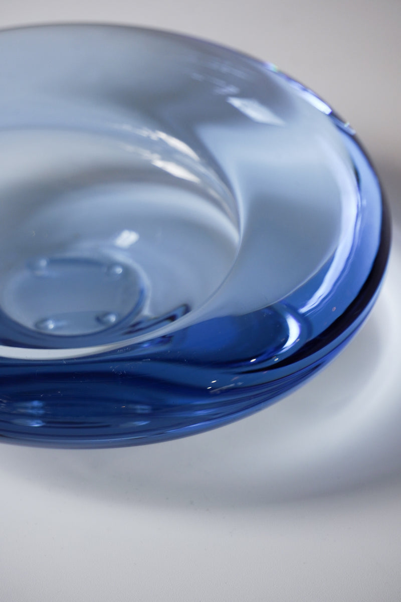 Holmegaard社 , Per Lütken<br>ガラストレイ<br>1960-70's , Denmark<br> cerote antiques - ヴィンテージ SHARK ATTACK