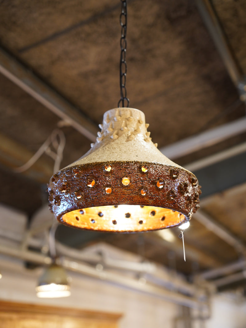 セラミック ペンダントランプ <br>Denmark <br>大和店 - ヴィンテージ SHARK ATTACK