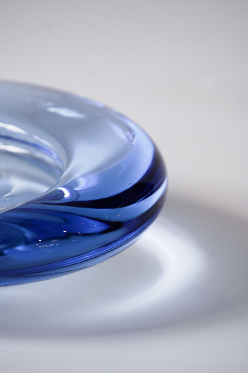 Holmegaard社 , Per Lütken<br>ガラストレイ<br>1960-70's , Denmark<br> cerote antiques - ヴィンテージ SHARK ATTACK