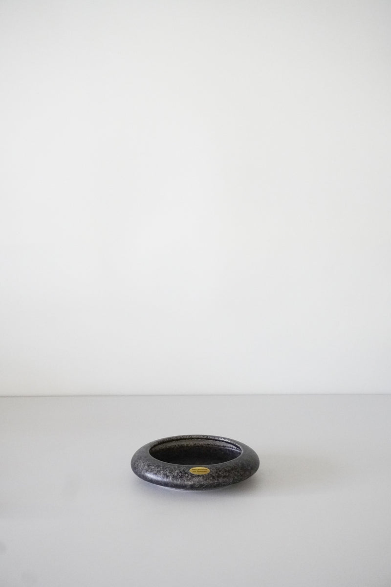 Otto Keramik <br>Plate 5363 <br>Otto Keramik Tokyo - ヴィンテージ SHARK ATTACK