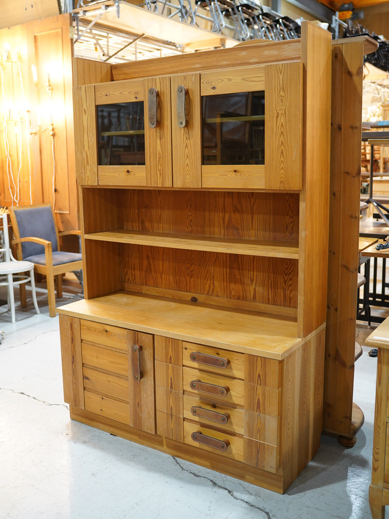 ウッドキャビネット<br> cerote antiques - ヴィンテージ SHARK ATTACK