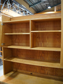 ウッドキャビネット<br> cerote antiques - ヴィンテージ SHARK ATTACK