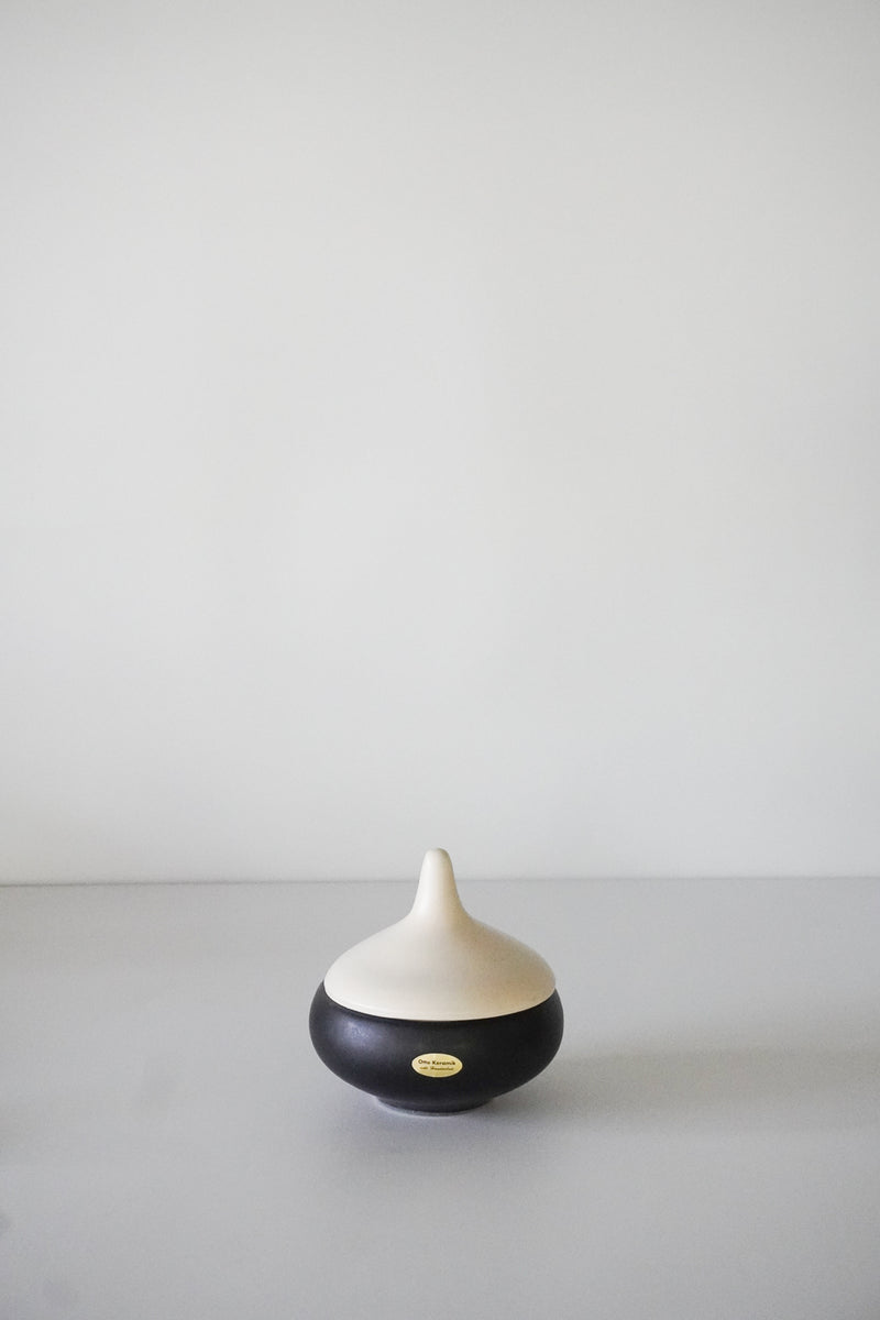 Otto Keramik <br>Plate 7304 <br>Otto Keramik Tokyo・大阪店・大和店・reload店 - ヴィンテージ SHARK ATTACK