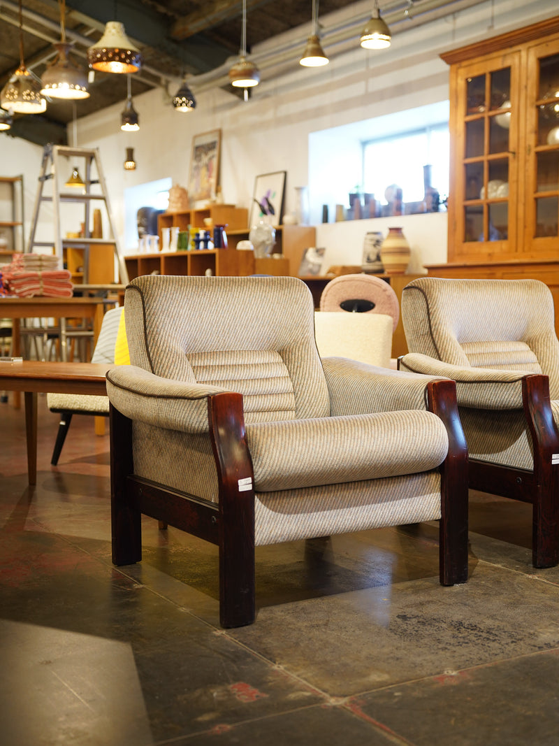 BRUNSTAD <br> 1シーター ファブリックソファ <br> 大和店 - ヴィンテージ SHARK ATTACK