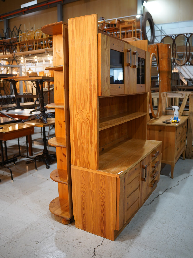 ウッドキャビネット<br> cerote antiques - ヴィンテージ SHARK ATTACK