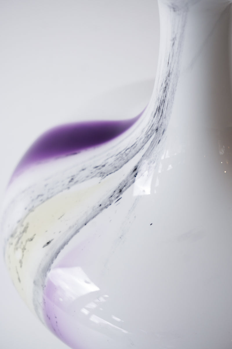 ドイツ ガラスフラワーベース<br>ヴィンテージ <br>cerote antiques - ヴィンテージ SHARK ATTACK