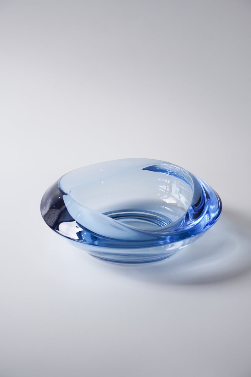 ガラス トレイ<br>cerote antiques - ヴィンテージ SHARK ATTACK