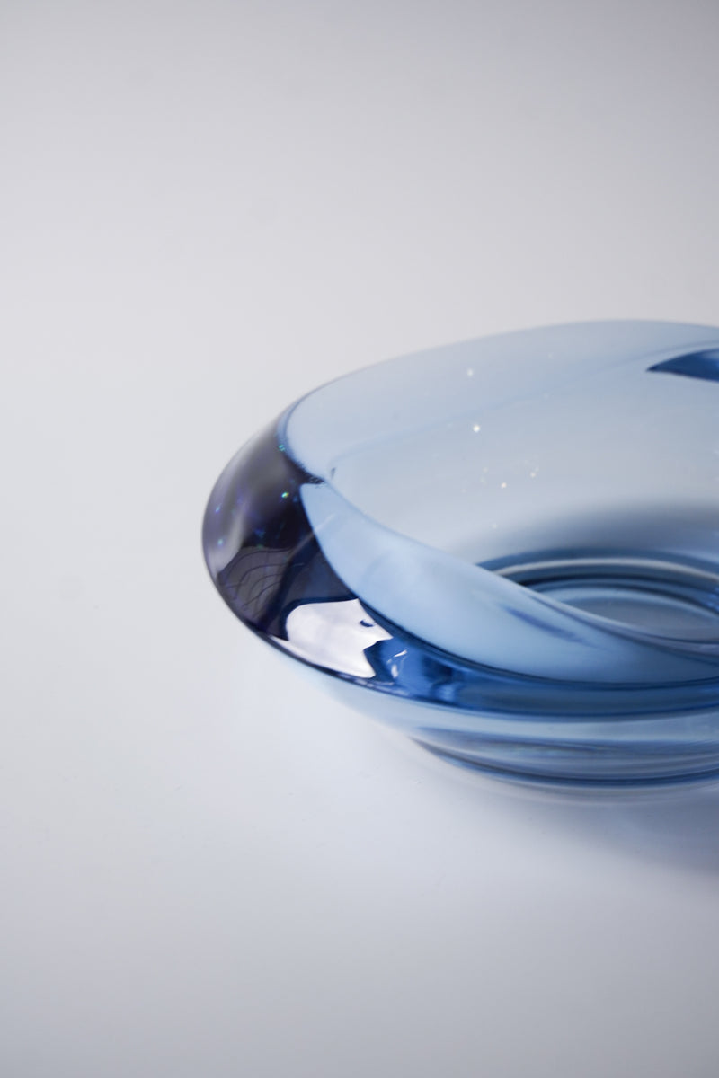 ガラス トレイ<br>cerote antiques - ヴィンテージ SHARK ATTACK