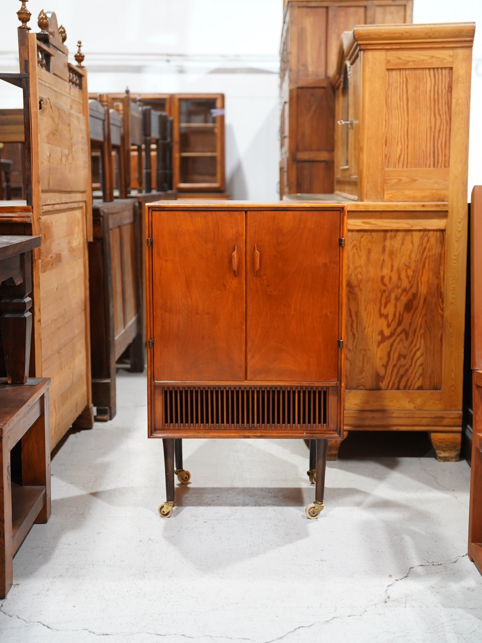【アクティブ中】Linnet & Laursen - チークウッド キャビネット - 1960-1970’s , Denmark - cerote antiques HOLD ITY