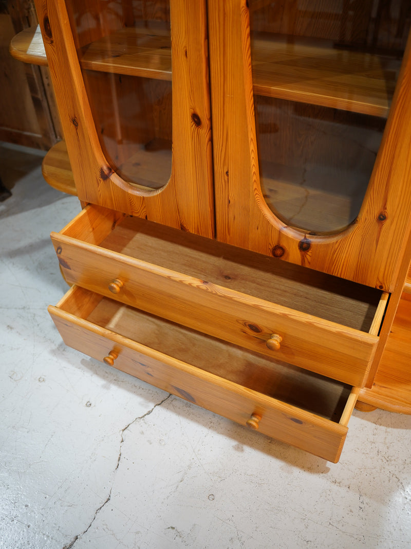 パインウッド キャビネット <br> 大和店 - ヴィンテージ SHARK ATTACK