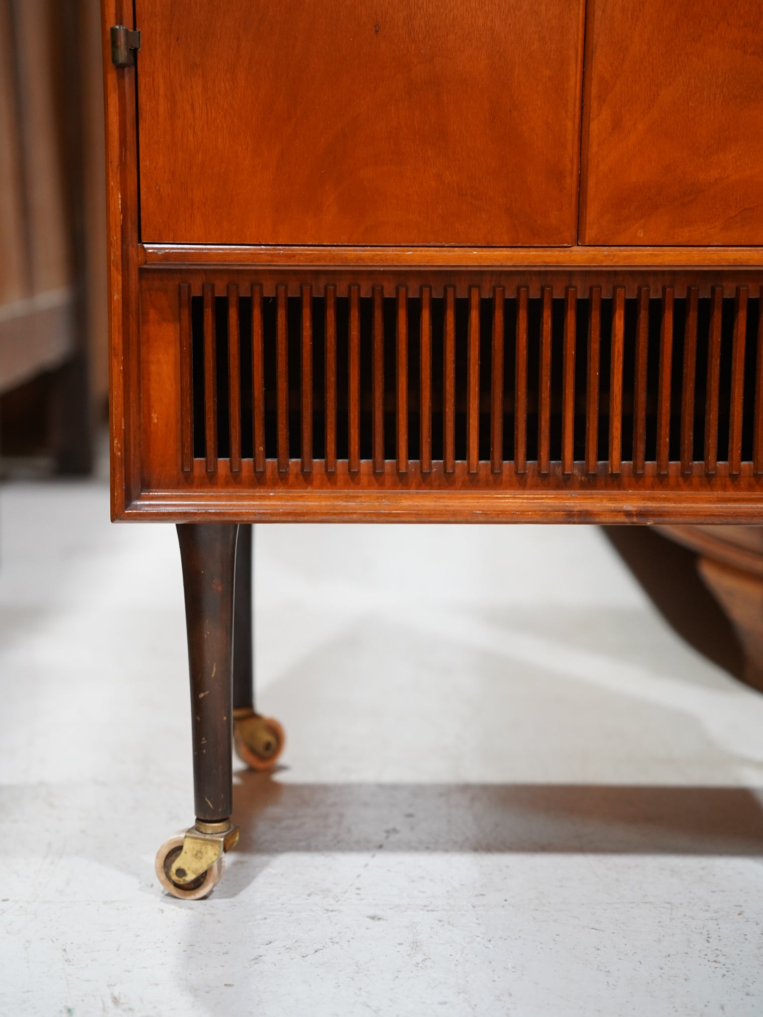 【アクティブ中】Linnet & Laursen - チークウッド キャビネット - 1960-1970’s , Denmark - cerote antiques HOLD ITY