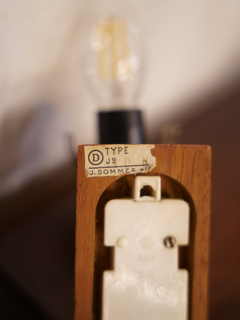 J. SOMMER A/S <br>ウォールランプ <br>1960's , Denmark <br>大和店 - ヴィンテージ SHARK ATTACK