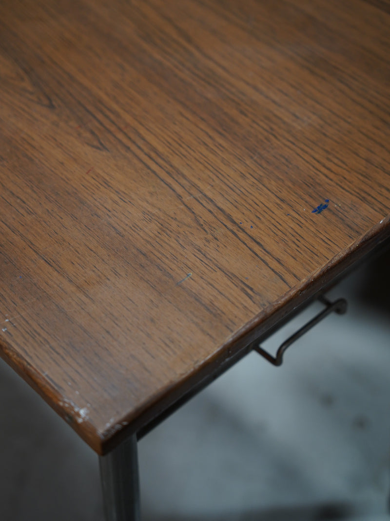 スクールデスク/ワークデスク <br>大和店 - ヴィンテージ SHARK ATTACK