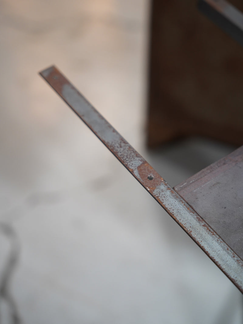 アイアンテーブルレッグ<br> 大和店 - ヴィンテージ SHARK ATTACK