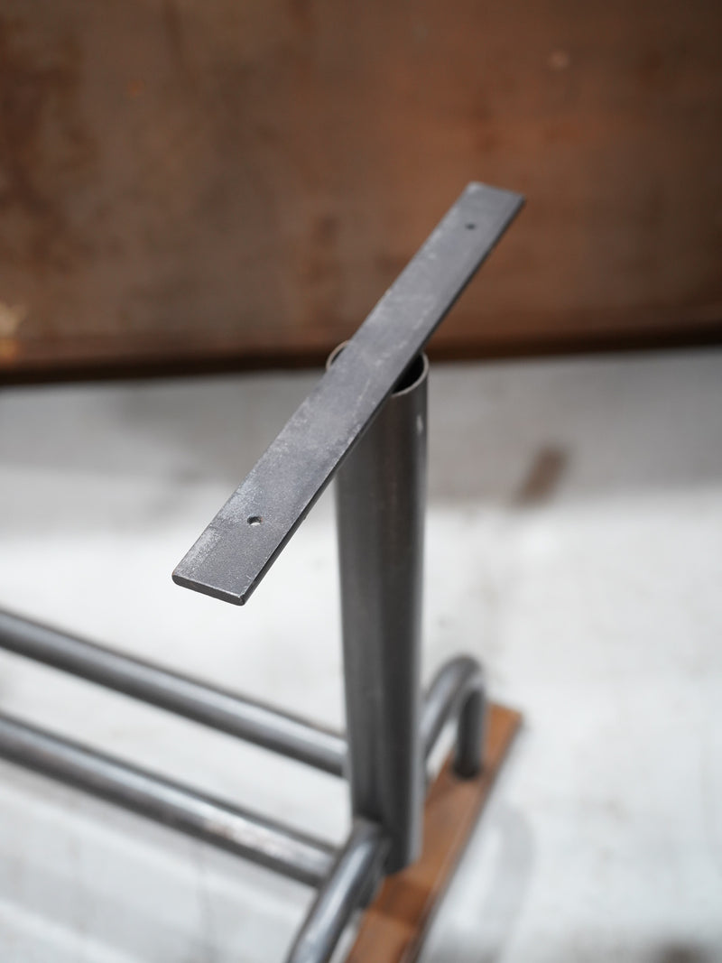 アイアンテーブルレッグ<br> 大和店 - ヴィンテージ SHARK ATTACK