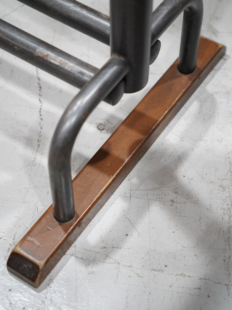 アイアンテーブルレッグ<br> 大和店 - ヴィンテージ SHARK ATTACK