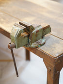 ワークテーブル <br> 大和店 - ヴィンテージ SHARK ATTACK