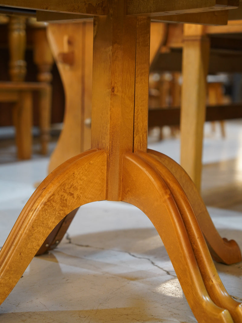 ウッドラウンドテーブル<br> 大和店 - ヴィンテージ SHARK ATTACK