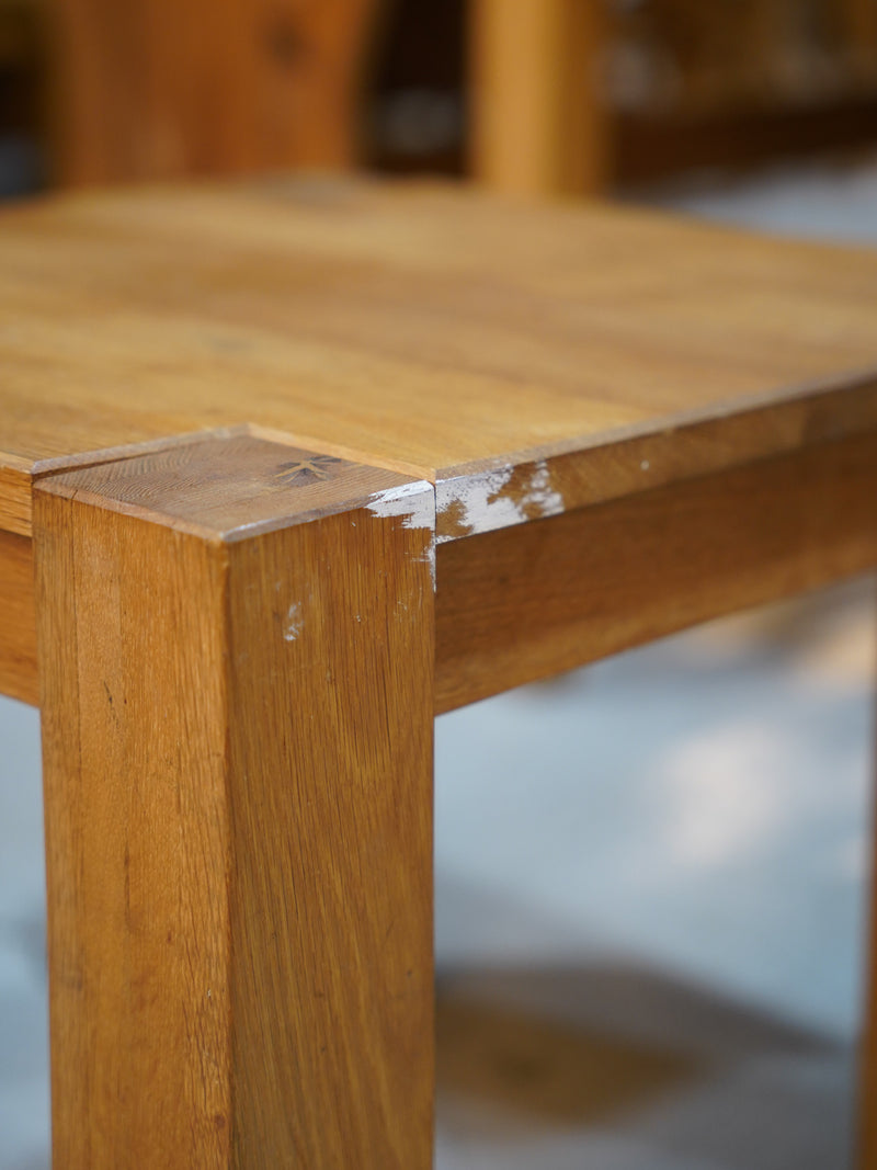 ウッドローテーブル<br> 大和店 - ヴィンテージ SHARK ATTACK