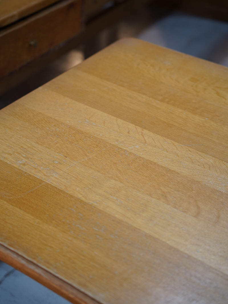 ウッドドロワーテーブル<br> 大和店 - ヴィンテージ SHARK ATTACK