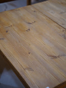 ダイニングテーブル<br> 大和店 - ヴィンテージ SHARK ATTACK