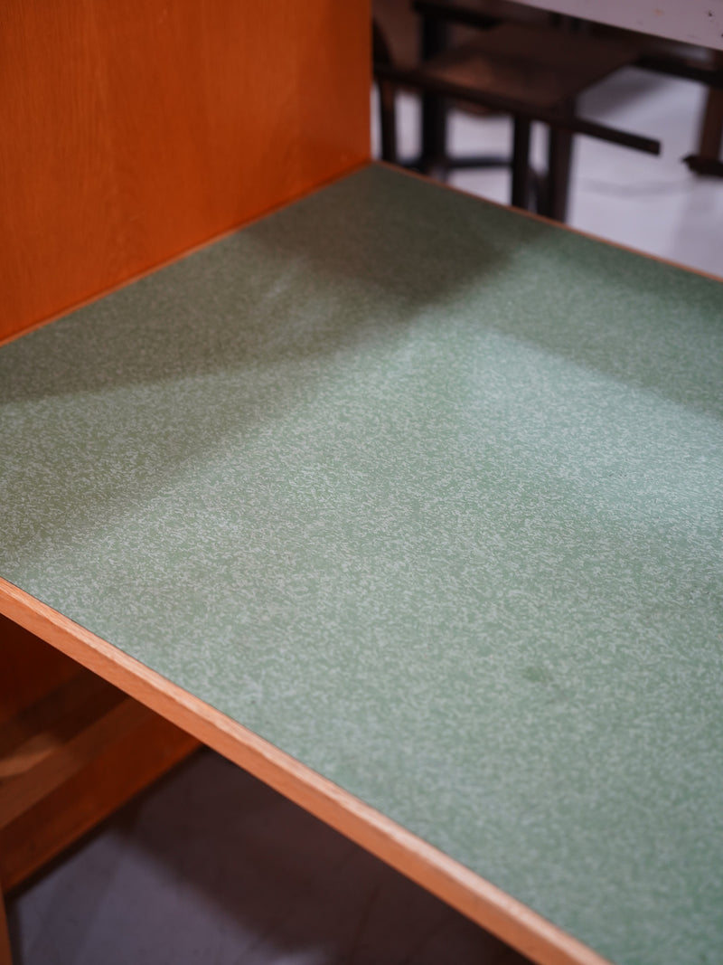 ウッドデスク<br> 大和店 - ヴィンテージ SHARK ATTACK