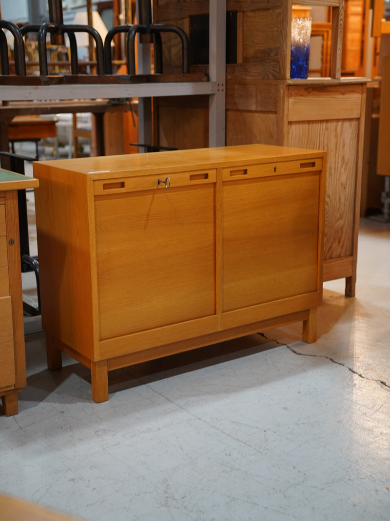 ウッド サイドボード<br> 大和店 - ヴィンテージ SHARK ATTACK