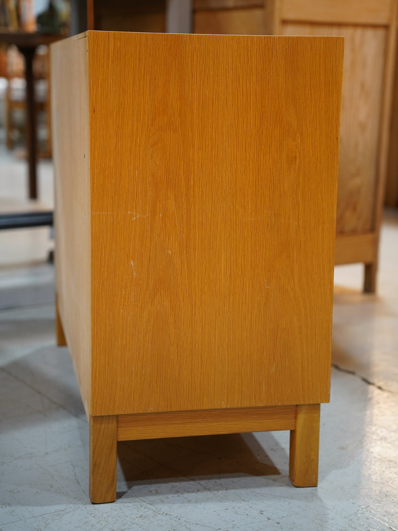 ウッド サイドボード<br> 大和店 - ヴィンテージ SHARK ATTACK