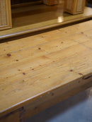 ウッドドロワーテーブル <br> 大和店 - ヴィンテージ SHARK ATTACK