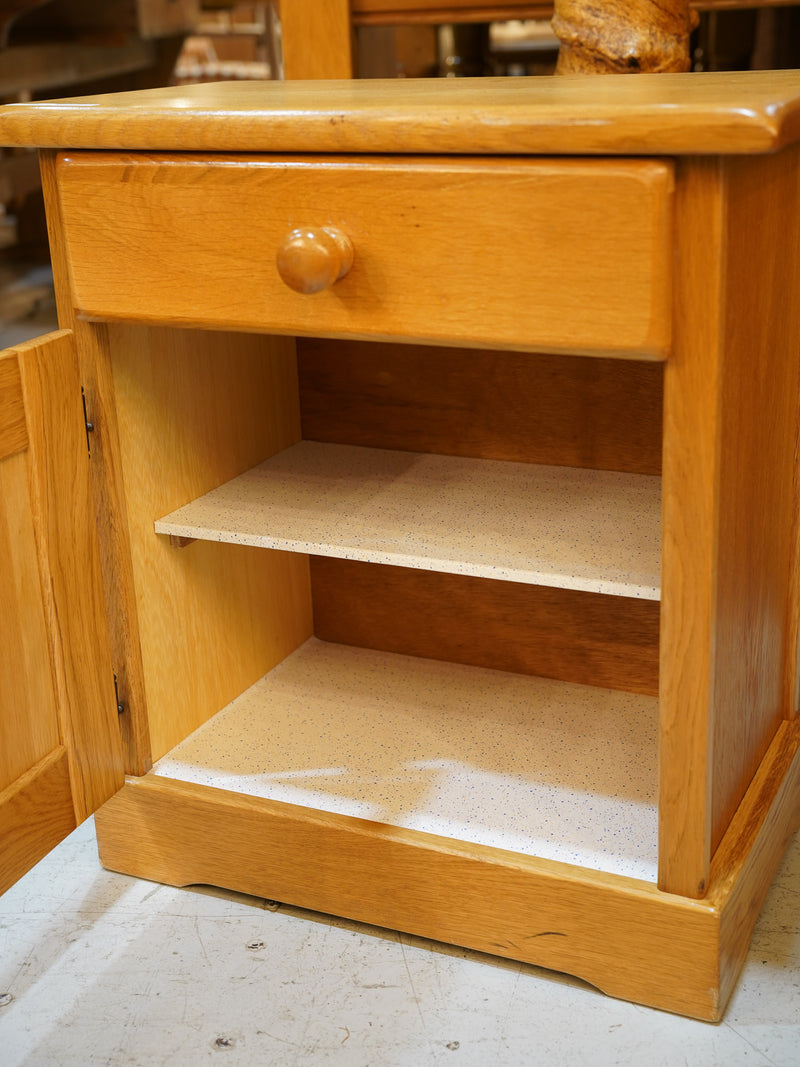 ウッドミニキャビネット<br>大阪店 - ヴィンテージ SHARK ATTACK