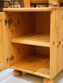 ウッドミニキャビネット/ナイトテーブル <br>TAMAGAWA BASE - ヴィンテージ SHARK ATTACK