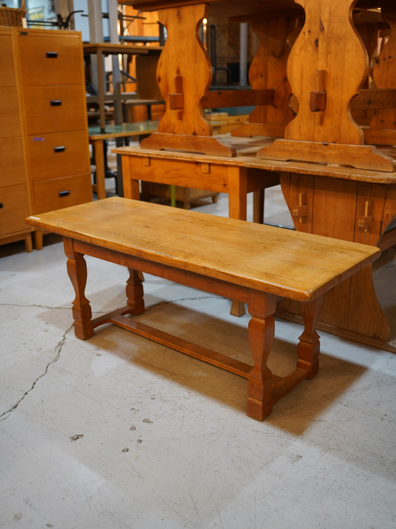 ウッドローテーブル <br> 大和店 - ヴィンテージ SHARK ATTACK