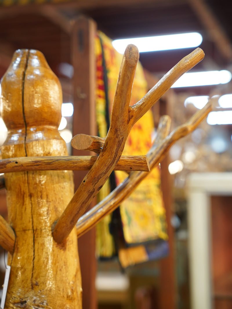 コートハンガー<br> 大和店 - ヴィンテージ SHARK ATTACK