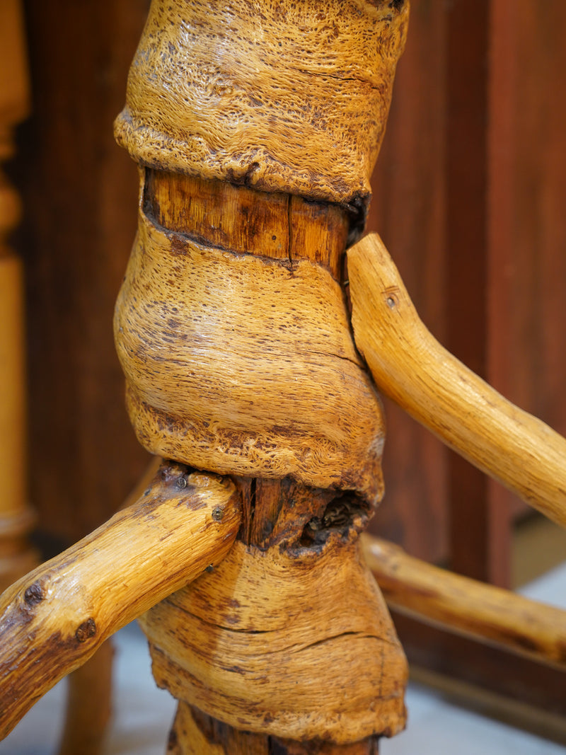 コートハンガー<br> 大和店 - ヴィンテージ SHARK ATTACK