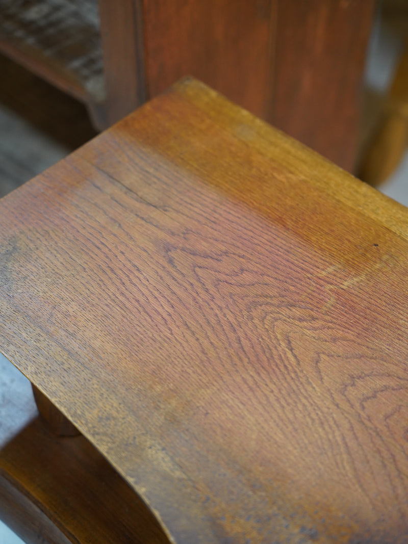 オークウッドサイドテーブル<br> 大和店 - ヴィンテージ SHARK ATTACK