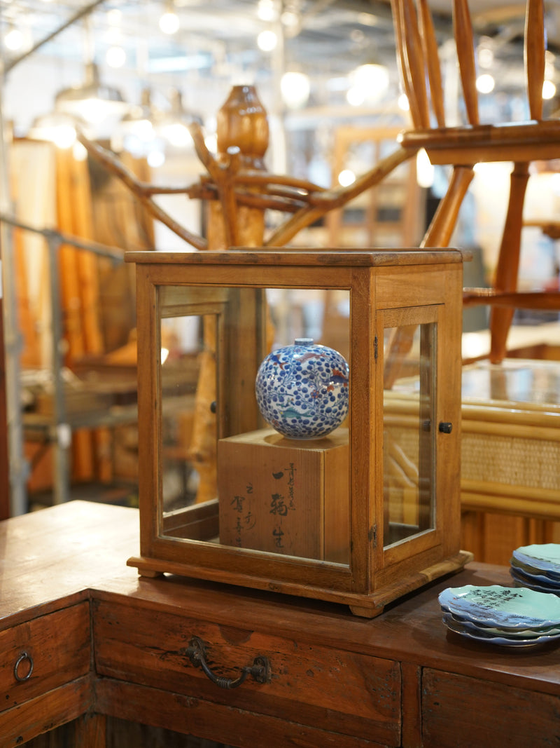 チークウッド ガラスショーケース<br> 大和店 - ヴィンテージ SHARK ATTACK