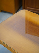 ガラストップ ローテーブル<br> 大和店 - ヴィンテージ SHARK ATTACK