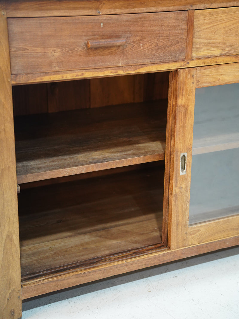 チークウッドサイドボード/ショーケース <br>大和店 - ヴィンテージ SHARK ATTACK