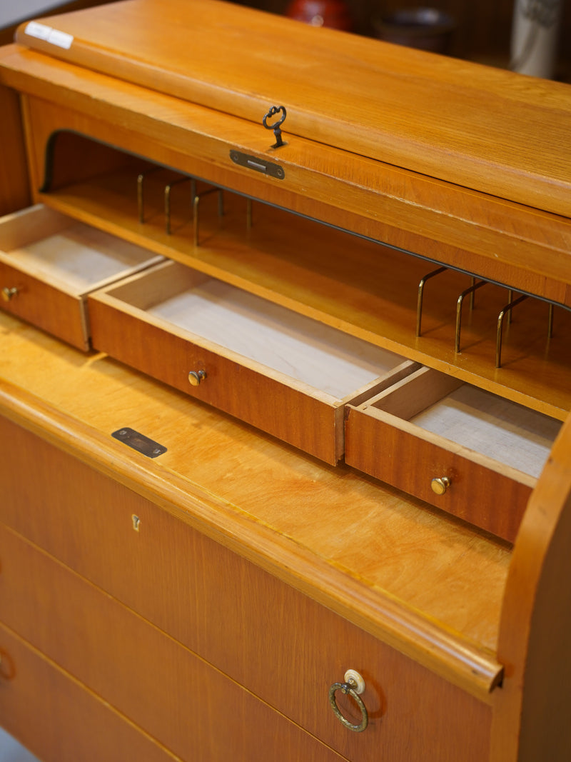 チークウッド ロールトップビューロー <br> cerote antiques - ヴィンテージ SHARK ATTACK