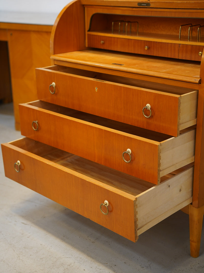 チークウッド ロールトップビューロー <br> cerote antiques - ヴィンテージ SHARK ATTACK