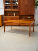 ウッドローテーブル <br> 大和店 - ヴィンテージ SHARK ATTACK