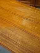 ウッドローテーブル <br> 大和店 - ヴィンテージ SHARK ATTACK