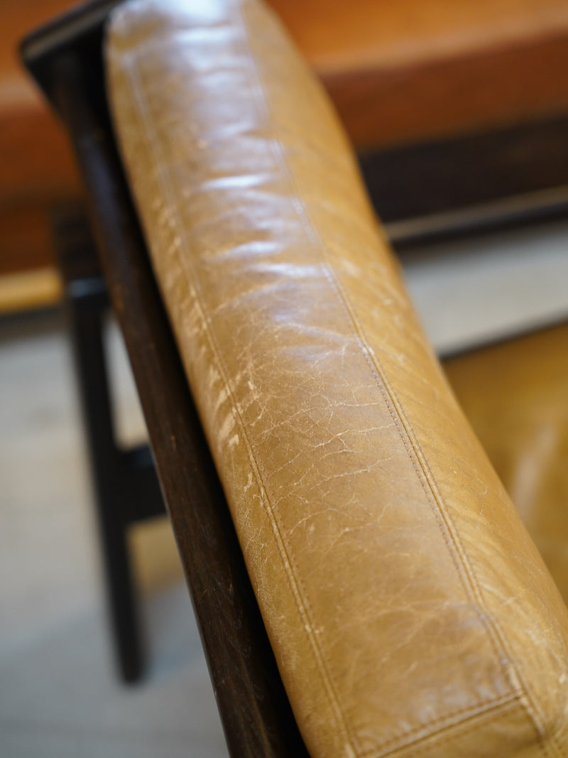 レザーラウンジチェア <br>大阪店 - ヴィンテージ SHARK ATTACK